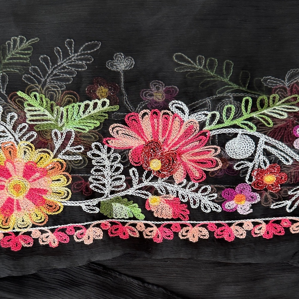 Black Sheer Floral Embroidered Scarf - Picture 5 of 6